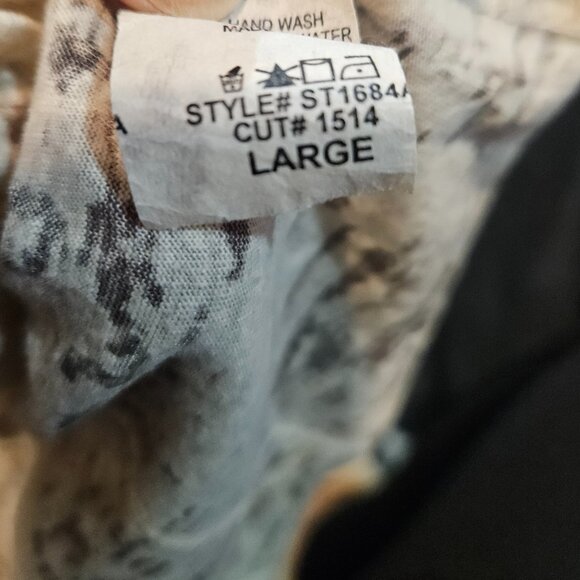 Day Trip Long Sleeve Graphic Top – Size Large – Abstract Nature Print - Picture 7 of 7